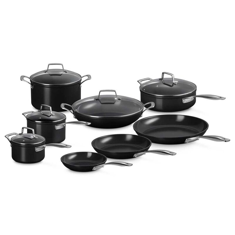 Le Creuset Non-Stick Ceramic 8-Piece Cookware Set image number 0